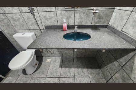 Apartamento para alugar com 130m², 3 quartos e sem vagaBanheiro Social. 