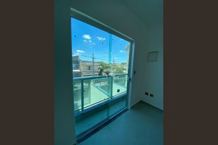 Casa à venda com 2 quartos, 108m² em Vila Nhocuné, São Paulo