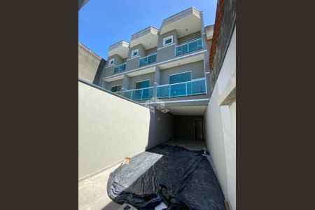 Casa à venda com 2 quartos, 108m² em Vila Nhocuné, São Paulo
