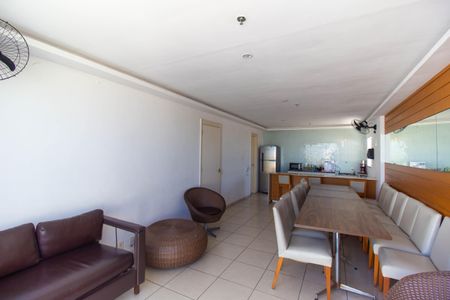 Apartamento para alugar com 67m², 3 quartos e sem vaga