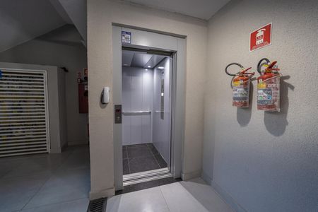 Apartamento à venda com 38m², 2 quartos e sem vagaÁrea comum
