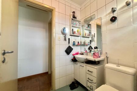 Casa à venda com 134m², 3 quartos e 3 vagasBanheiro