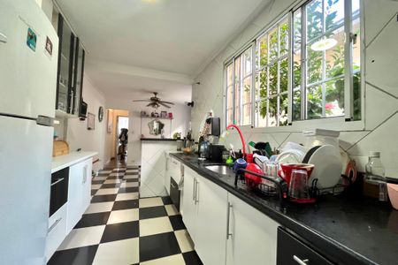 Casa à venda com 134m², 3 quartos e 3 vagasCozinha