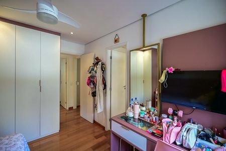 Apartamento à venda com 132m², 3 quartos e 2 vagasSuíte 1