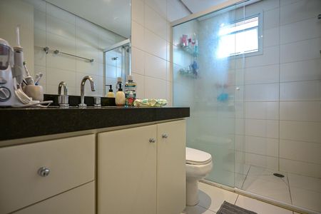 Apartamento à venda com 132m², 3 quartos e 2 vagasBanheiro da Suíte  3