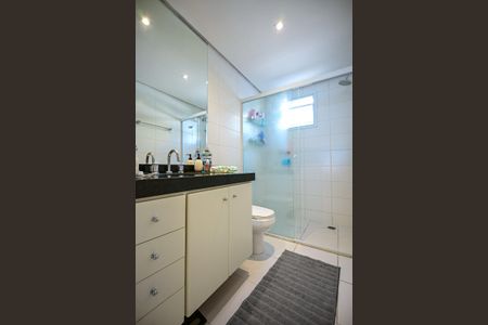 Apartamento à venda com 132m², 3 quartos e 2 vagasBanheiro da Suíte  3