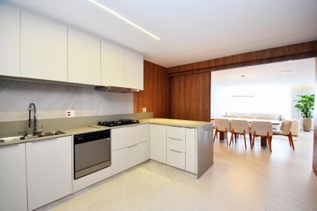 Apartamento para alugar com 165m², 3 quartos e 2 vagascozinha
