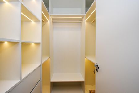 Apartamento para alugar com 165m², 3 quartos e 2 vagascloset quarto 3