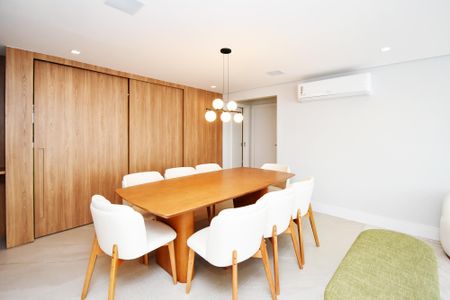 Apartamento para alugar com 165m², 3 quartos e 2 vagassala de jantar