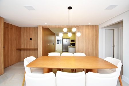 Apartamento para alugar com 165m², 3 quartos e 2 vagassala de jantar