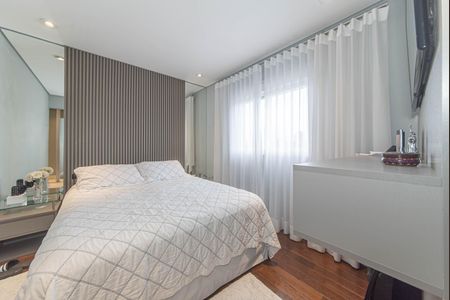 Apartamento à venda com 130m², 4 quartos e 2 vagasSuite