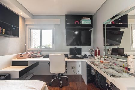 Apartamento à venda com 130m², 4 quartos e 2 vagasQuarto 2