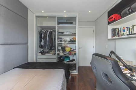 Apartamento à venda com 130m², 4 quartos e 2 vagasQuarto 3