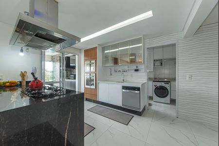 Apartamento à venda com 130m², 4 quartos e 2 vagasCozinha