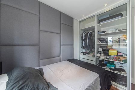 Apartamento à venda com 130m², 4 quartos e 2 vagasQuarto 3