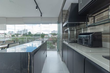 Apartamento à venda com 130m², 4 quartos e 2 vagasVaranda