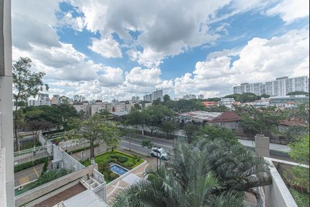 Apartamento à venda com 130m², 4 quartos e 2 vagasVaranda - Vista