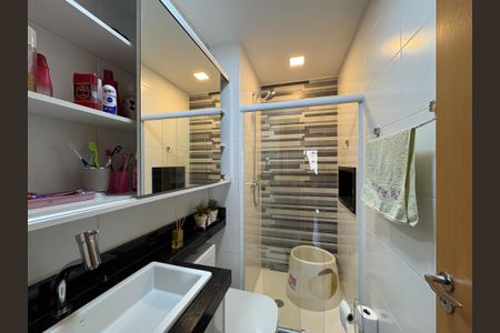 Apartamento à venda com 74m², 3 quartos e 2 vagasBanheiro
