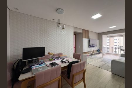 Sala de apartamento à venda com 3 quartos, 74m² em Vila Mangalot, São Paulo
