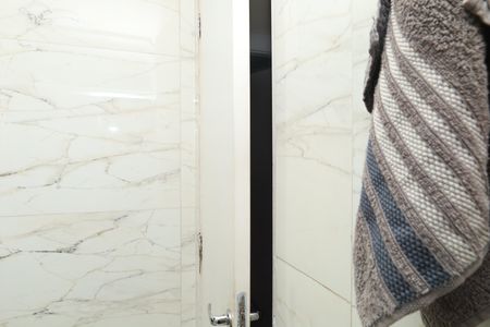 Banheiro de apartamento à venda com 2 quartos, 55m² em Colônia (zona Leste), São Paulo