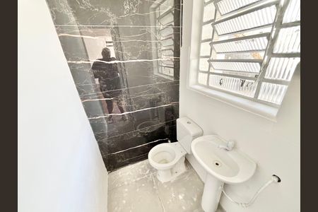 Banheiro Garagem de casa à venda com 4 quartos, 150m² em Santana, São Paulo