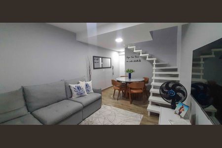 Casa de condomínio à venda com 118m², 2 quartos e 1 vaga