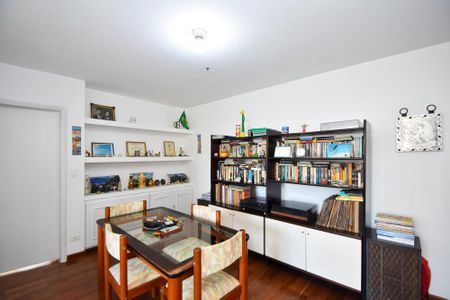 Apartamento à venda com 120m², 2 quartos e 1 vaga Apartamento à venda com 120m², 2 quartos e 1 vagasala de jantar