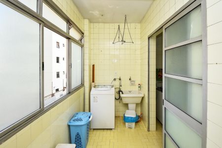 Apartamento à venda com 120m², 2 quartos e 1 vaga Apartamento à venda com 120m², 2 quartos e 1 vagalavanderia