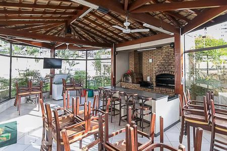 Apartamento à venda com 130m², 3 quartos e 3 vagasÁrea comum - Churrasqueira