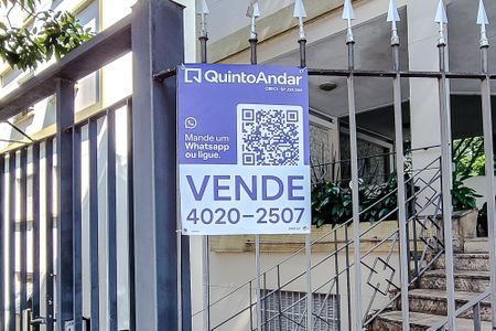 Apartamento à venda com 90m², 2 quartos e sem vaga Apartamento à venda com 90m², 2 quartos e sem vagaPlaquinha