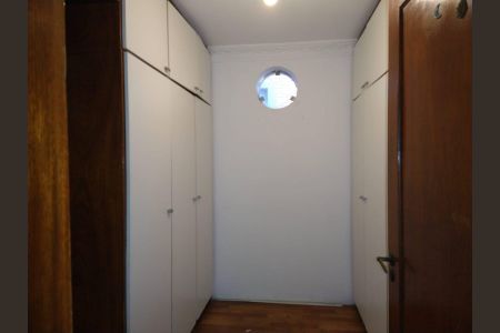 Casa para alugar com 500m², 3 quartos e 6 vagasCloset