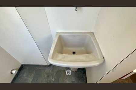 Apartamento à venda com 45m², 1 quarto e 1 vaga Apartamento à venda com 45m², 1 quarto e 1 vagaÁrea de Serviço