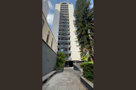 Apartamento à venda com 45m², 1 quarto e 1 vaga Apartamento à venda com 45m², 1 quarto e 1 vagaFachada