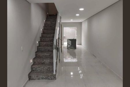 Casa à venda com 3 quartos, 106m² em Vila Santa Isabel, São Paulo