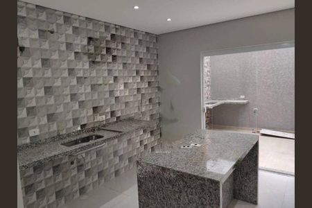 Casa à venda com 3 quartos, 106m² em Vila Santa Isabel, São Paulo