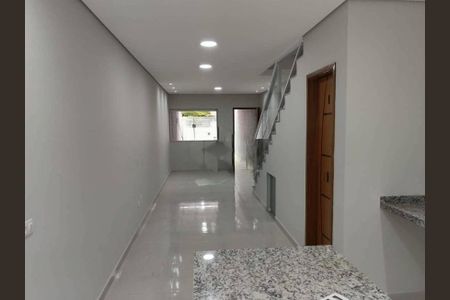 Casa à venda com 3 quartos, 106m² em Vila Santa Isabel, São Paulo