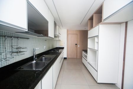 Apartamento à venda com 136m², 3 quartos e 3 vagasCozinha