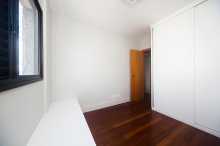 Apartamento à venda com 136m², 3 quartos e 3 vagasquarto 2