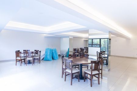 Apartamento à venda com 136m², 3 quartos e 3 vagasÁrea comum - Salão de festas