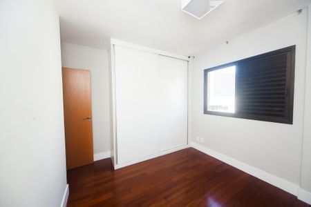 Apartamento à venda com 136m², 3 quartos e 3 vagasquarto 1