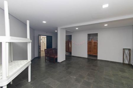 Apartamento para alugar com 75m², 2 quartos e 2 vagasÁrea comum - Salão de festas