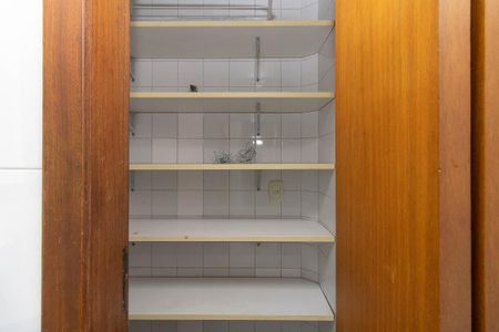 Apartamento para alugar com 75m², 2 quartos e 2 vagasDespensa