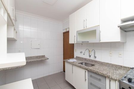 Apartamento para alugar com 75m², 2 quartos e 2 vagasCozinha