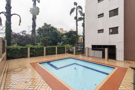 Apartamento para alugar com 75m², 2 quartos e 2 vagasÁrea comum - Piscina