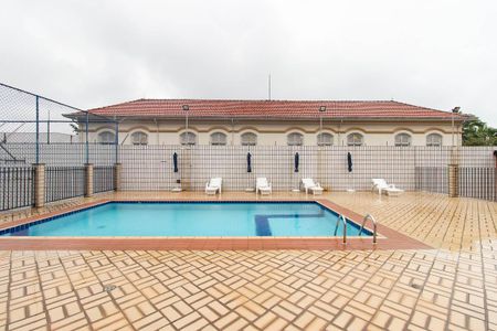 Apartamento para alugar com 75m², 2 quartos e 2 vagasÁrea comum - Piscina