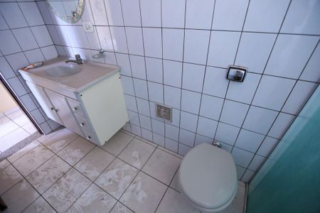Casa para alugar com 80m², 2 quartos e sem vaga Casa para alugar com 80m², 2 quartos e sem vagaBanheiro