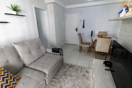 Sala de apartamento para alugar com 3 quartos, 68m² em Vila Suzana, São Paulo