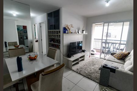 Sala de apartamento para alugar com 3 quartos, 68m² em Vila Suzana, São Paulo