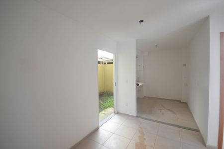 Sala de apartamento para alugar com 2 quartos, 65m² em Jardim Alvorada, Nova Iguaçu