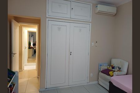 Apartamento à venda com 105m², 3 quartos e 1 vagaQuarto